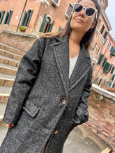 Carica l'immagine nel visualizzatore di Gallery, Cappotto Spinato

