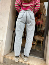 Carica l'immagine nel visualizzatore di Gallery, Jeans Boysfriend Strappo
