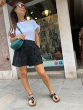 Carica l'immagine nel visualizzatore di Gallery, Susy Mix Shorts Sangallo
