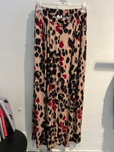 Carica l'immagine nel visualizzatore di Gallery, Susy Mix Pantaloni fantasia Animalier
