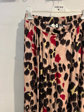 Carica l'immagine nel visualizzatore di Gallery, Susy Mix Pantaloni fantasia Animalier

