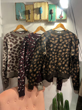 Carica l'immagine nel visualizzatore di Gallery, Maglione fantasia Animalier

