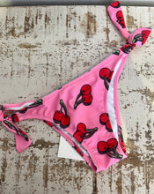 Carica l'immagine nel visualizzatore di Gallery, Susy Mix Bikini ciliegie
