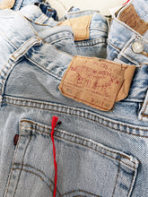 Carica l'immagine nel visualizzatore di Gallery, California Vintage Levi’s Shorts
