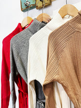 Carica l'immagine nel visualizzatore di Gallery, You Decide Maglia cintura
