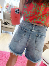 Carica l'immagine nel visualizzatore di Gallery, Susy Mix Jeans corto
